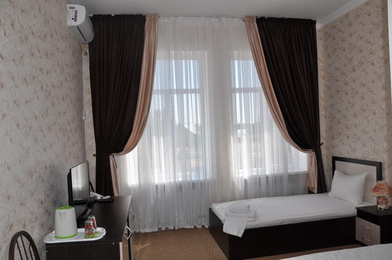 Hotel "Aishadeluxe" Taraz Exterior foto
